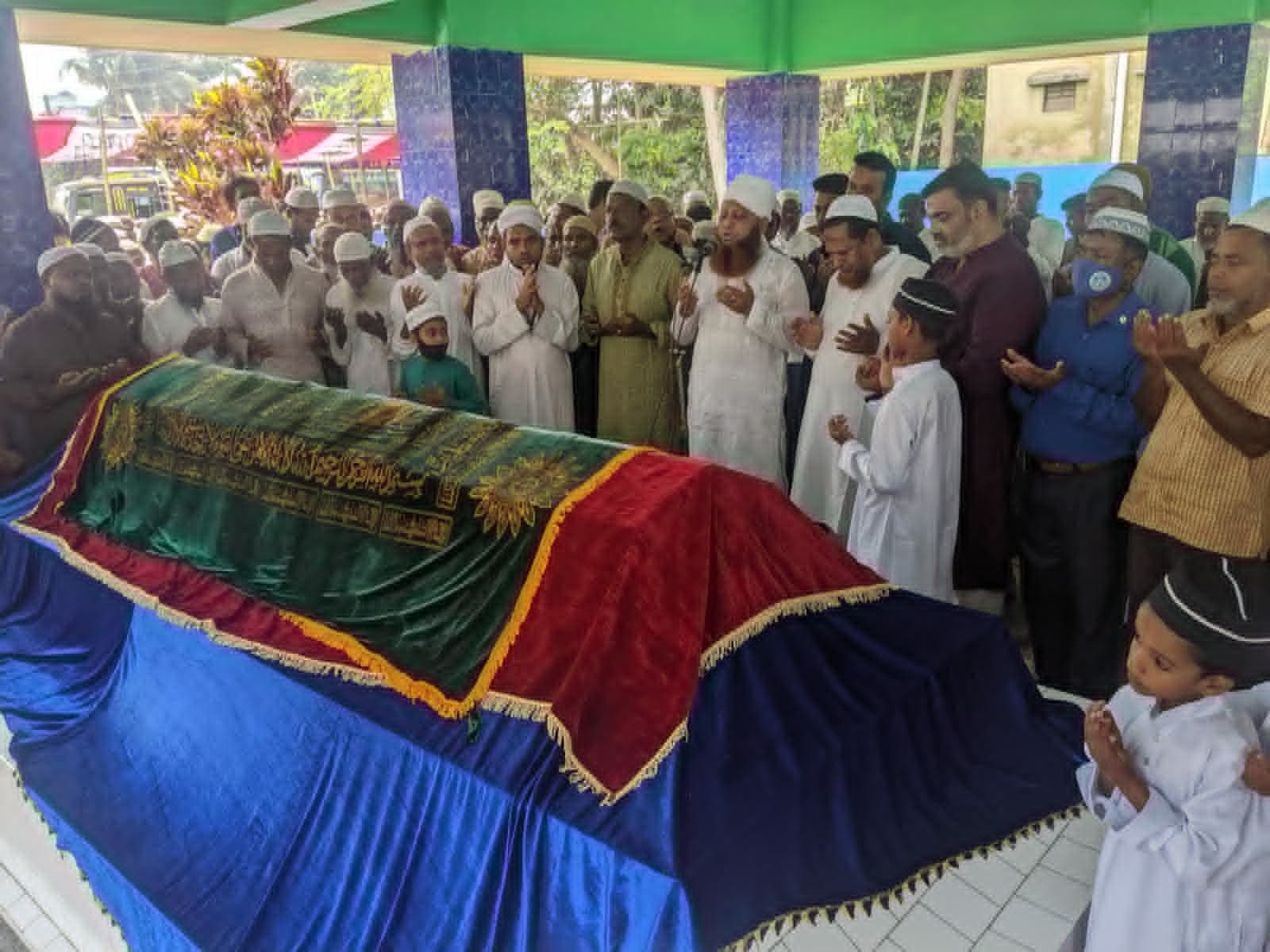 Religious observance at Khorki Darbar Sharif