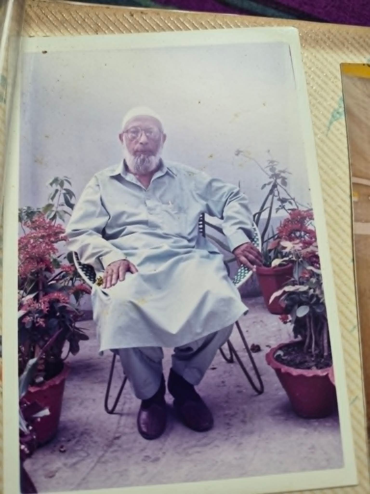 Hazrat Shah Sufi Mohammad Abdul Matin (R) at his residence