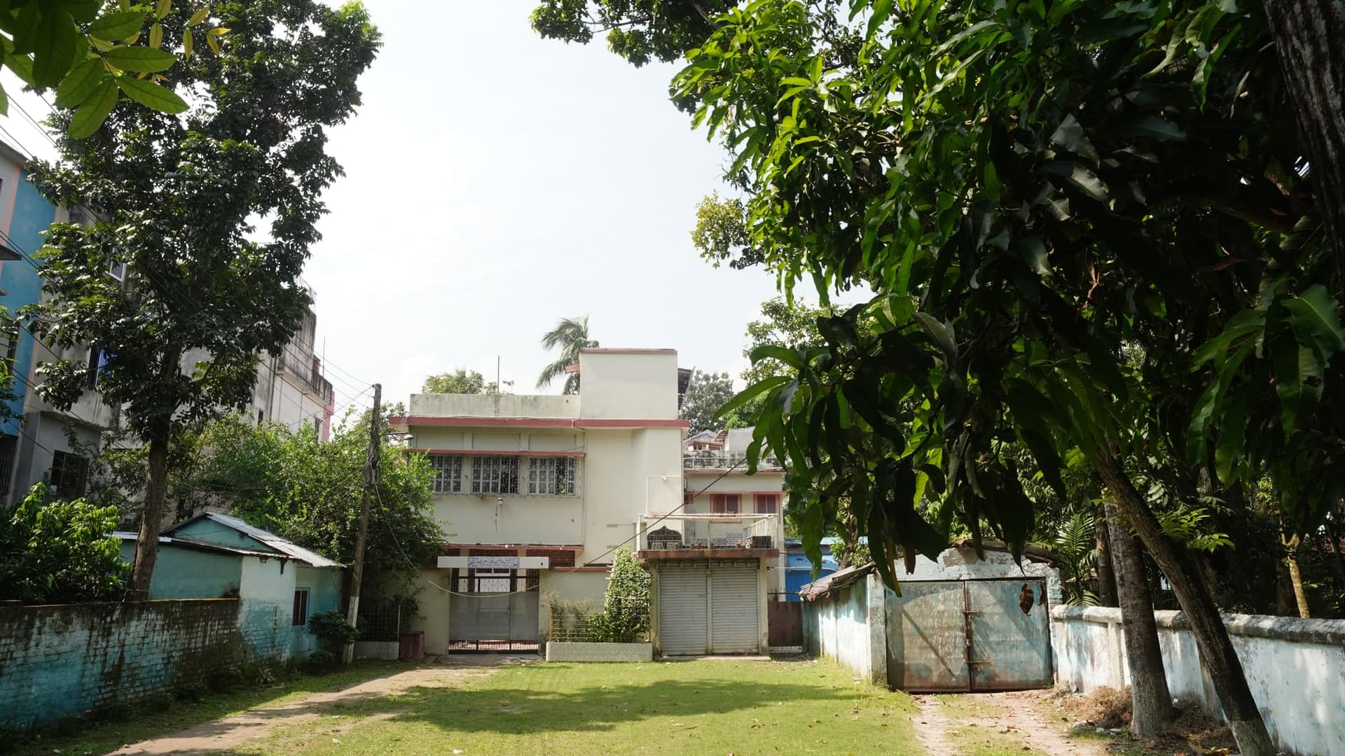 Khorki Darbar Sharif Compound